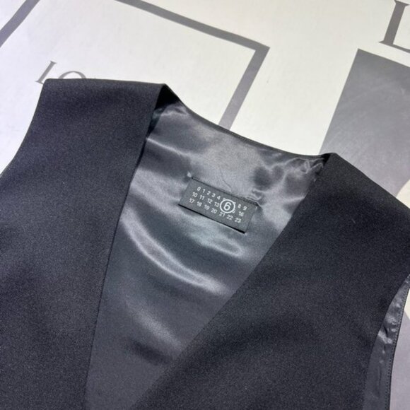 Maison Margiela V-neck sleeveless wool dress - Picture 5 of 9